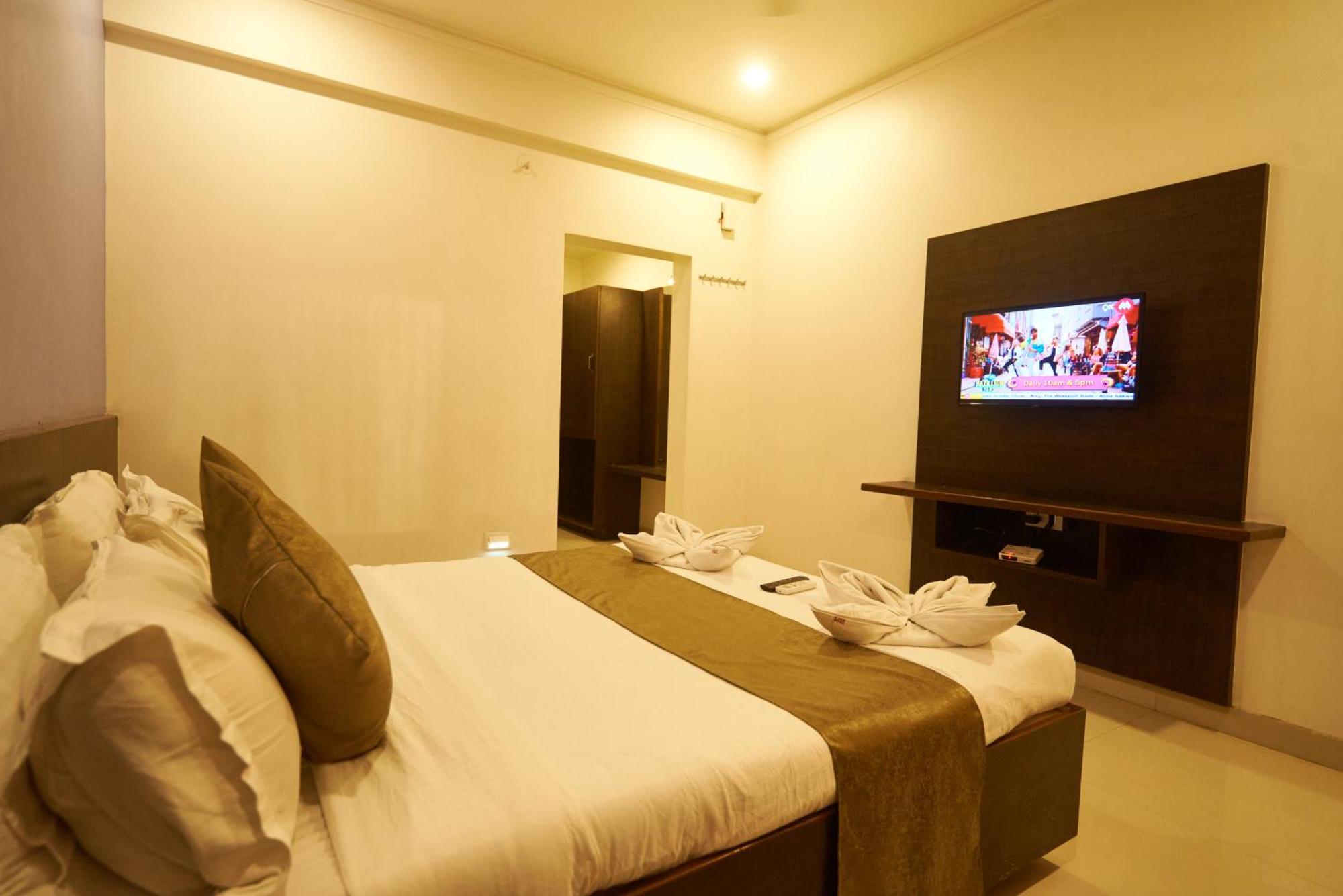 Hotel Pride Inn Shirdi Exterior photo