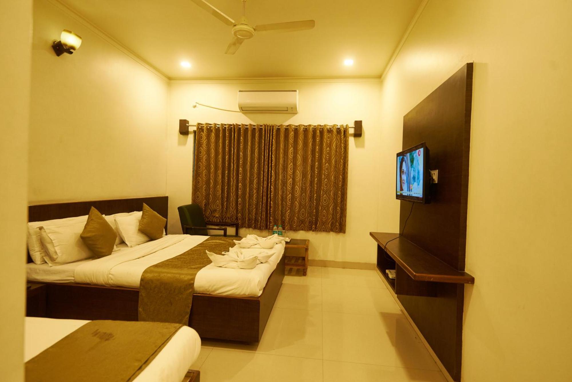 Hotel Pride Inn Shirdi Exterior photo