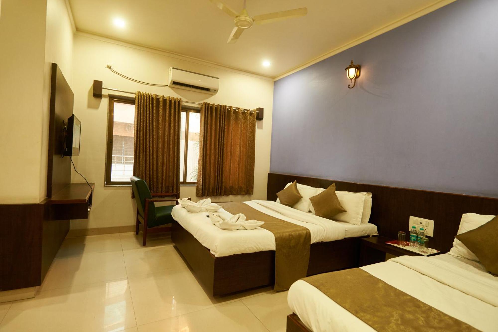 Hotel Pride Inn Shirdi Exterior photo