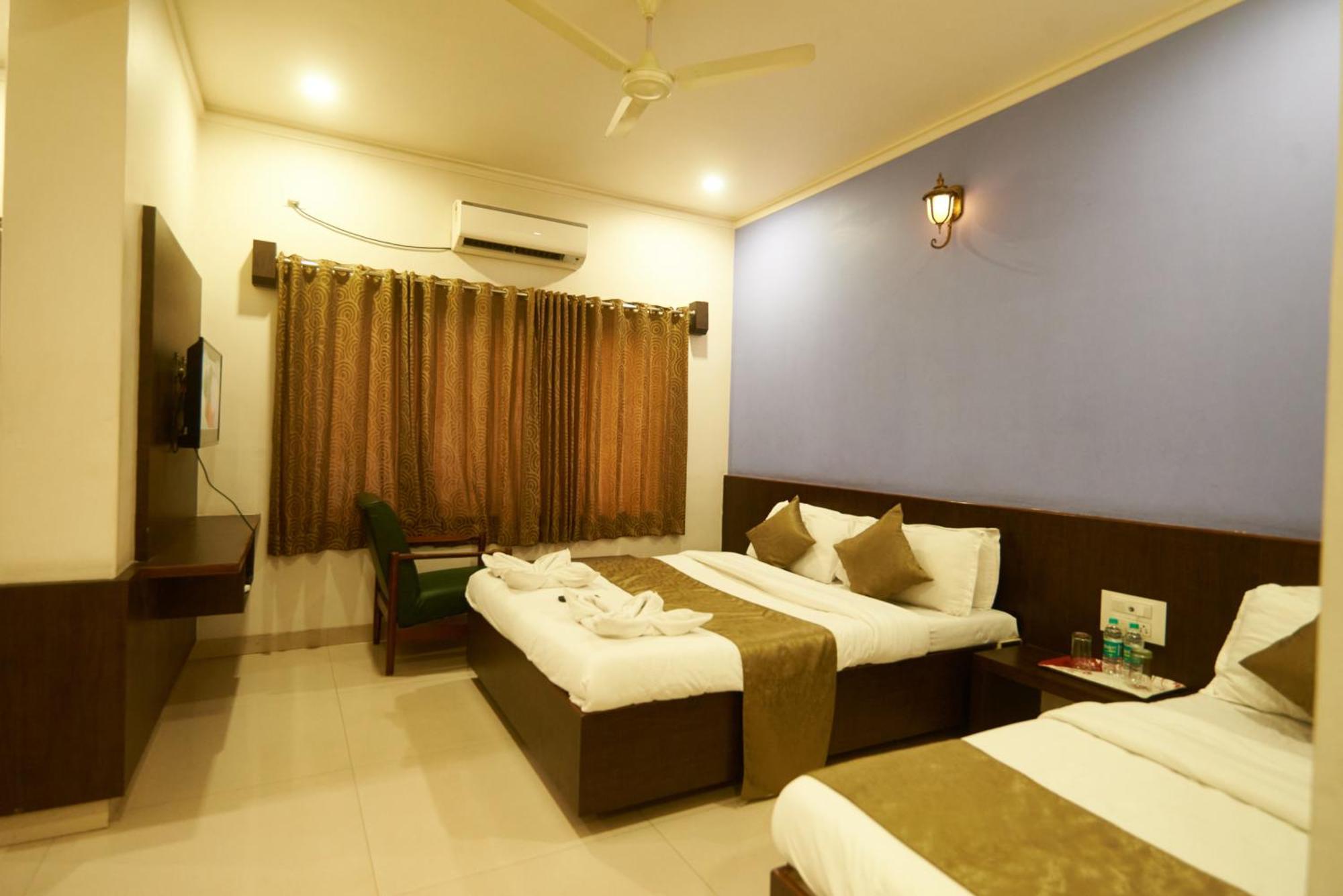 Hotel Pride Inn Shirdi Exterior photo